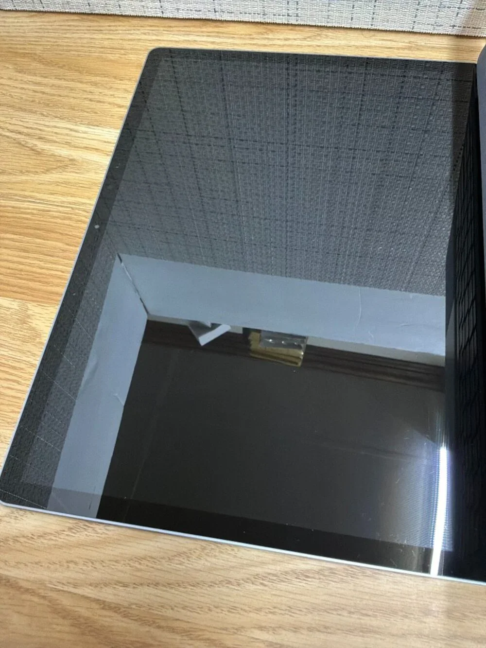 Microsoft Surface Model 1950 Touchscreen Tablet Only Silver For Parts Repair